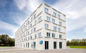 Holiday Inn Express & Suites Ghent, An Ihg Hotel